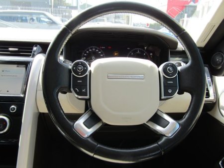 2018 Land Rover Discovery - photo 9
