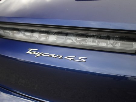 2024 Porsche Taycan - photo 24