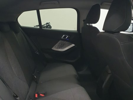 2026 BMW 1-Series - photo 22