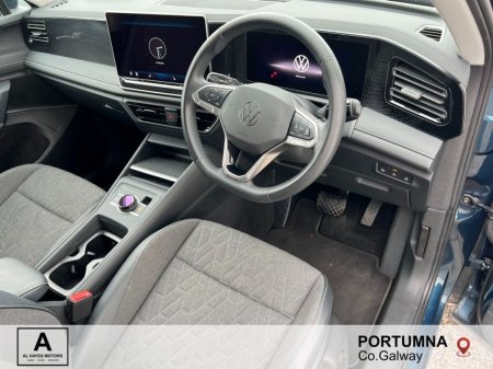 2025 Volkswagen Tiguan - photo 7