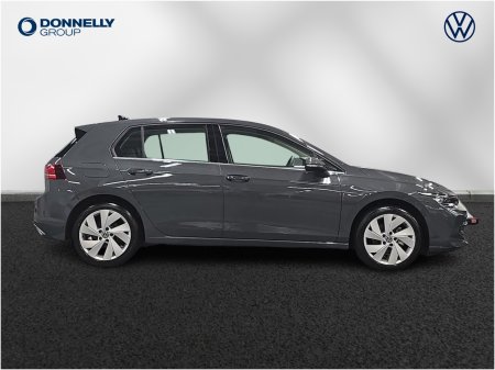 2025 Volkswagen Golf - photo 4