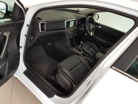 2021 Kia Sportage - photo 5