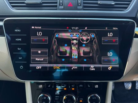 2018 Skoda Superb - photo 25