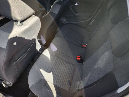 2013 Volkswagen Polo - photo 32
