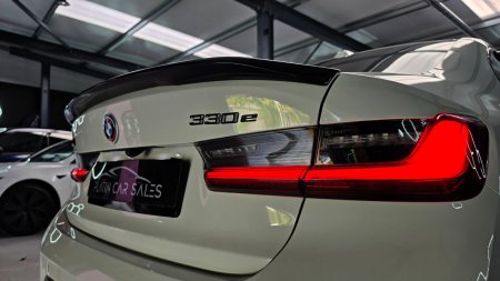 2024 BMW 3-Series - photo 11