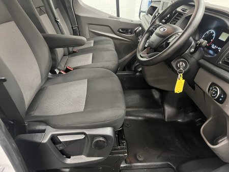 2022 Ford Transit - photo 7