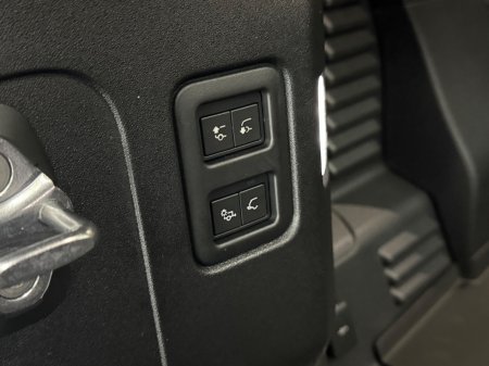 2026 Land Rover Defender - photo 14