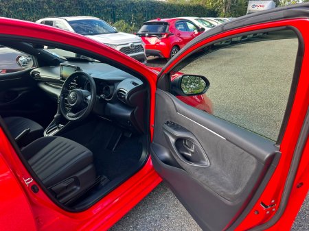 2022 Toyota Yaris - photo 13