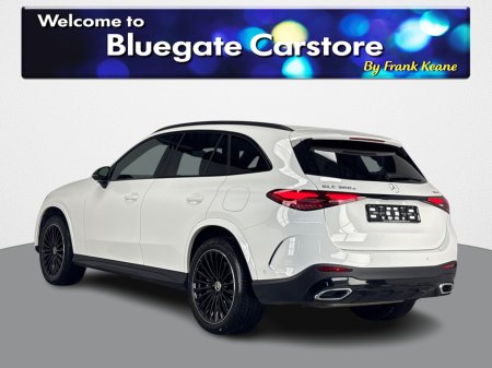 2025 Mercedes-Benz GLC - photo 8