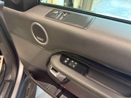 2021 Land Rover Discovery - photo 11