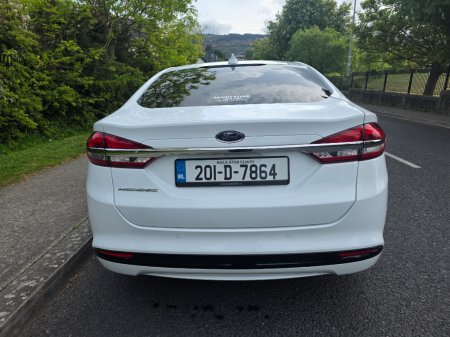 2020 Ford Mondeo - photo 4