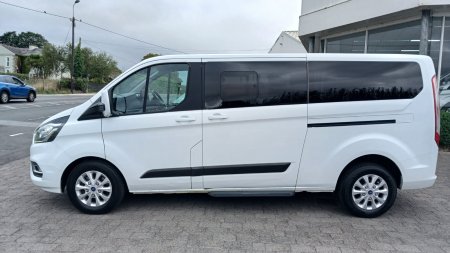 2020 Ford Tourneo - photo 2