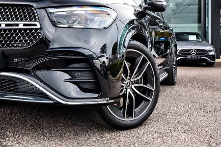 2025 Mercedes-Benz GLE - photo 6