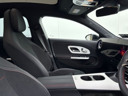2025 Mercedes-Benz CLA - photo 24