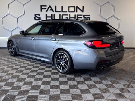 2022 BMW 5-Series - photo 3
