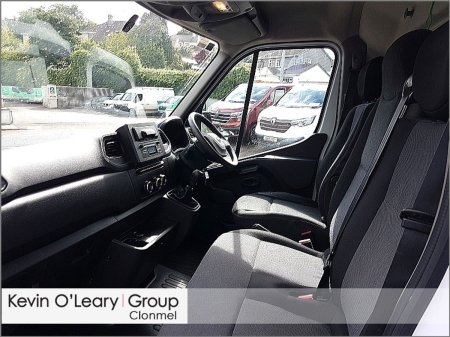 2022 Nissan Interstar - photo 4