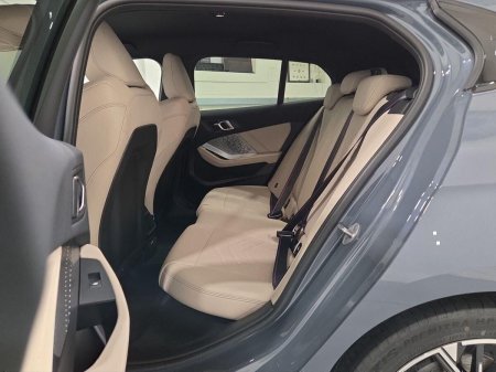 2026 BMW 1-Series - photo 11