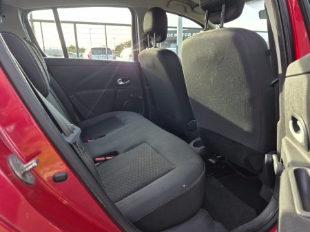 2011 Renault Clio - photo 23