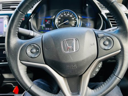 2015 Honda Grace - photo 18