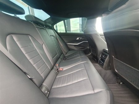 2023 BMW 3-Series - photo 10