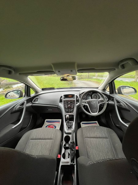 2013 Opel Astra - photo 17
