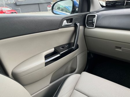 2020 Kia Sportage - photo 12