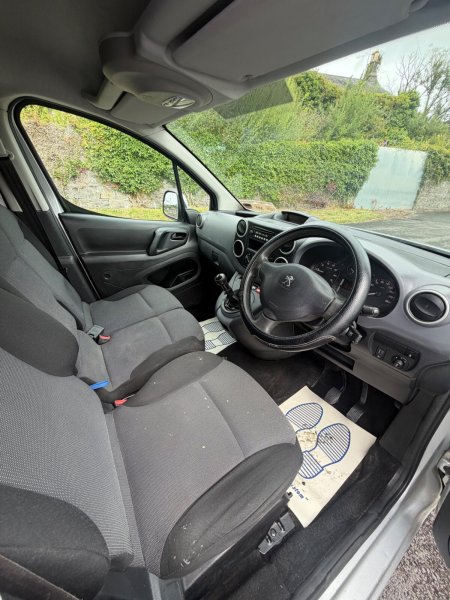 2017 Peugeot Partner - photo 15
