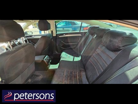 2017 Volkswagen Passat - photo 14