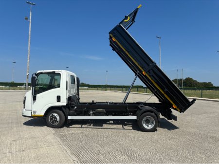2027 Isuzu N-Series - photo 11