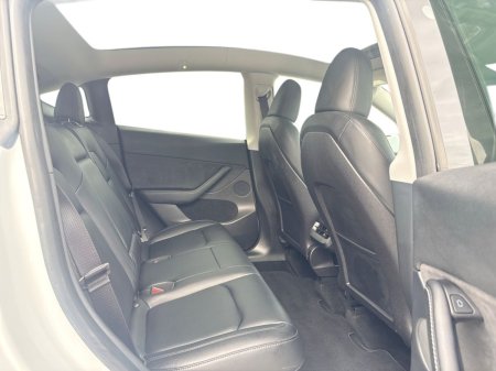 2023 Tesla Model Y - photo 17
