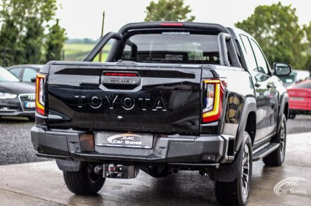 2026 Toyota Hilux - photo 11