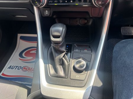 2020 Toyota RAV4 - photo 9