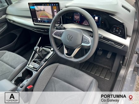2025 Volkswagen Golf - photo 7