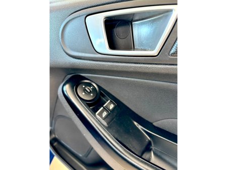 2017 Ford Fiesta - photo 18