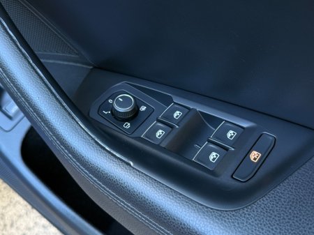 2018 Volkswagen Passat - photo 14