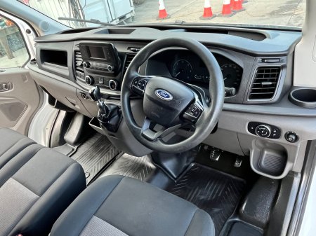 2022 Ford Transit - photo 9
