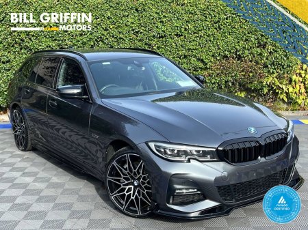 2022 BMW 3-Series 330e M-SPORT COMPETITION XDRIVE TOURING 2.0 HYBRID // NEW 20" ALLOYS // REVERSE CAMERA // APPLE CARP