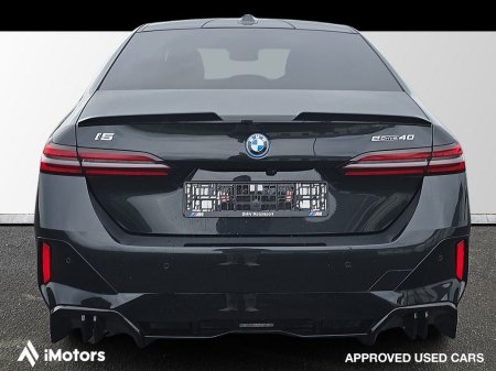 2025 BMW i5 - photo 9