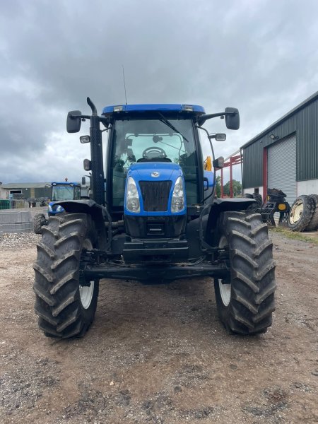 2005 New Holland TS115A - photo 9