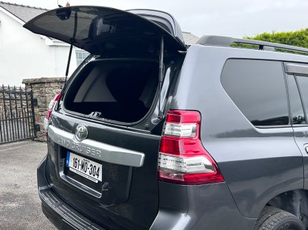 2016 Toyota Land Cruiser - photo 24