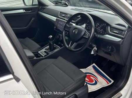 2018 Skoda Superb - photo 8