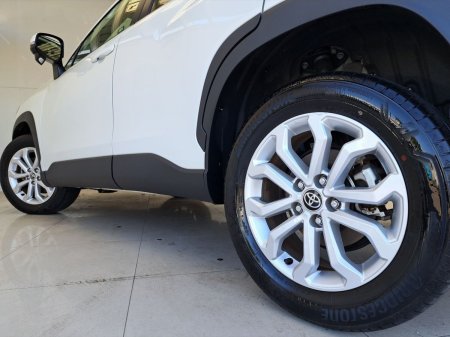 2025 Toyota Corolla Cross - photo 15