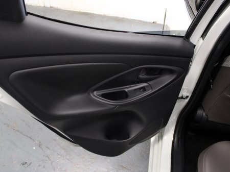 2021 Toyota Yaris - photo 32