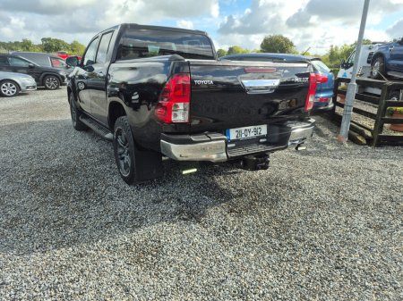 2021 Toyota Hilux - photo 11