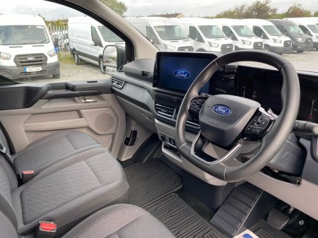 2025 Ford Transit Custom - photo 8