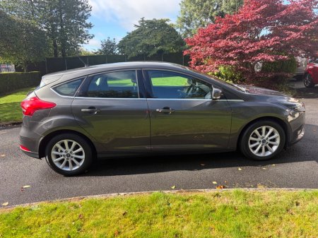 2016 Ford Focus - photo 20