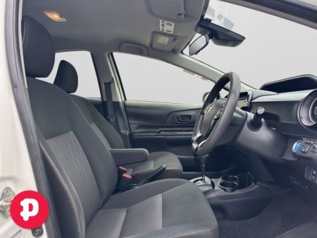 2019 Toyota Aqua - photo 11