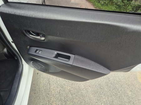 2014 Toyota Yaris - photo 11