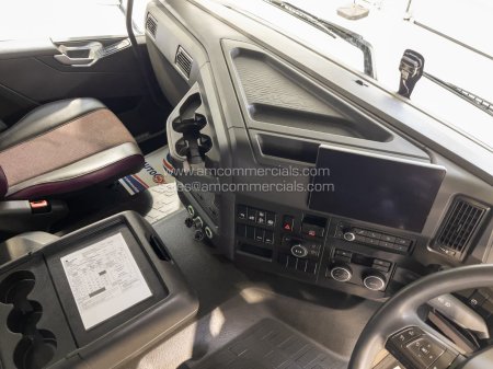 2021 VOLVO FMX 420 - photo 30