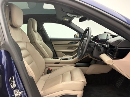 2020 Porsche Taycan - photo 24